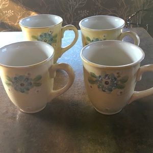 4 mugs - Pfaltzgraff Vintage Floral pattern